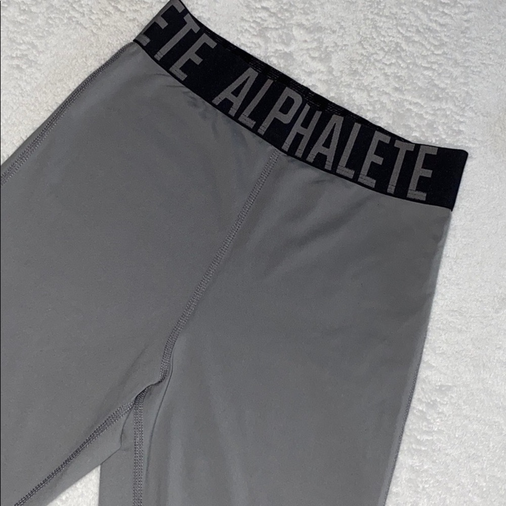 Alphalete Women’s Criss Cross Leggings
